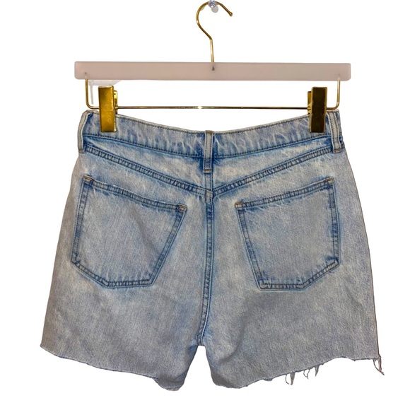 Gap Boyfriend Mid Rise Jean Denim Long Shorts Size 25 - Picture 2 of 8